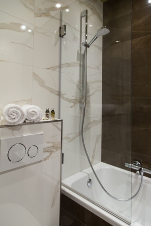 Imagen de la habitación del Hotel Suisse, Estrasburgo. Foto 3