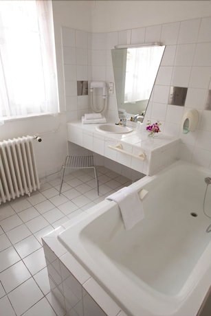 Imagen de la habitación del Hotel Suisse, Estrasburgo. Foto 15