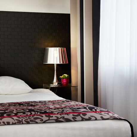 Imagen de la habitación del Hotel Suisse, Ginebra. Foto 10