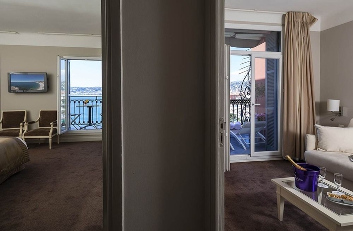 Imagen de los interiores del Hotel Suisse, Niza. Foto 16