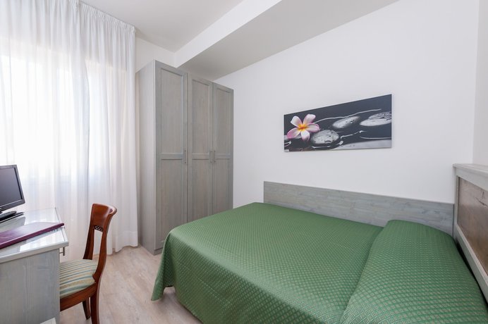 Imagen de la habitación del Hotel Suisse, Pietrasanta. Foto 5