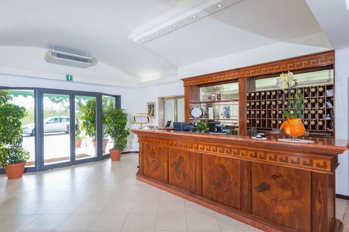 Imagen de los interiores del Hotel Suisse, Pietrasanta. Foto 18