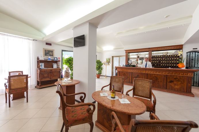 Imagen de los interiores del Hotel Suisse, Pietrasanta. Foto 19