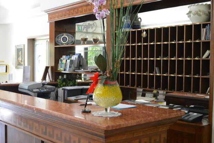 Imagen de los interiores del Hotel Suisse, Pietrasanta. Foto 20