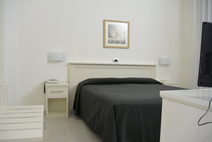 Imagen de la habitación del Hotel Suisse, Pietrasanta. Foto 15