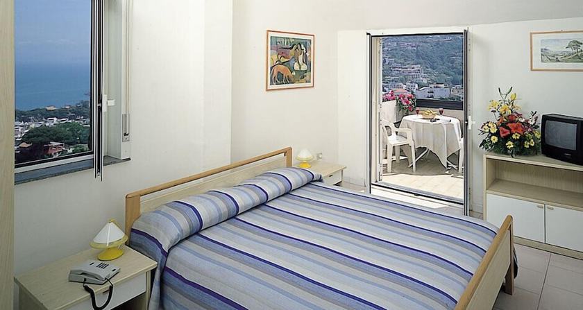 Imagen de la habitación del Hotel Suisse Thermal Village. Foto 5