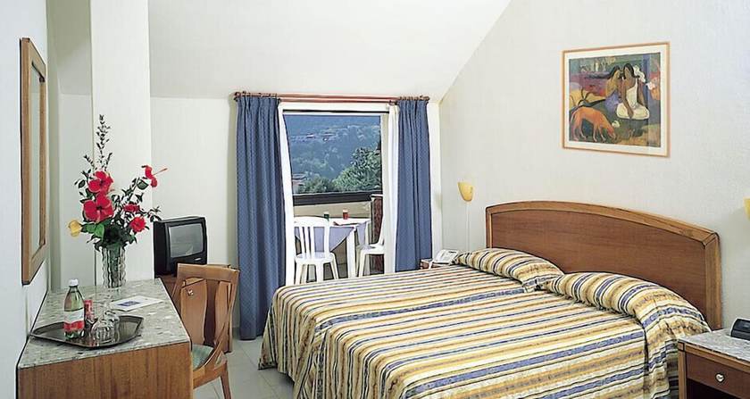 Imagen de la habitación del Hotel Suisse Thermal Village. Foto 6