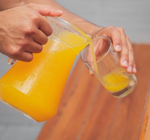 Imagen de la piscina del Hotel Suisui. Foto 19