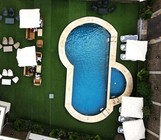Imagen general del Hotel Suita. Foto 8