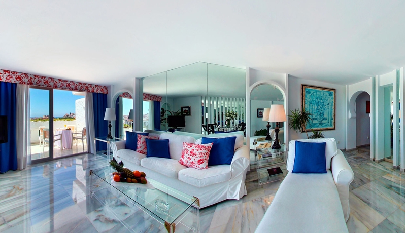 Imagen de los interiores del Hotel Suite Albayzin del Mar. Foto 11