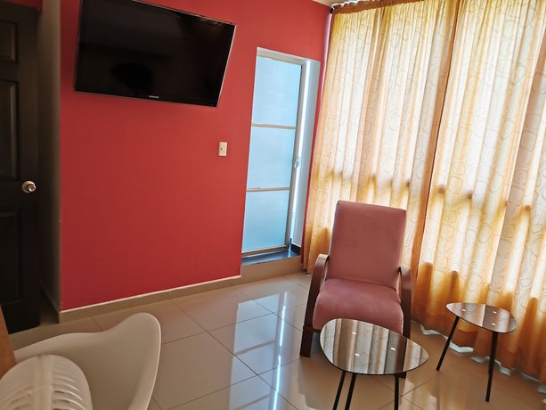Imagen de la habitación del Hotel Suite Center Pereira. Foto 6