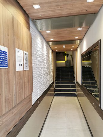 Imagen de los interiores del Hotel Suite Center Pereira. Foto 19