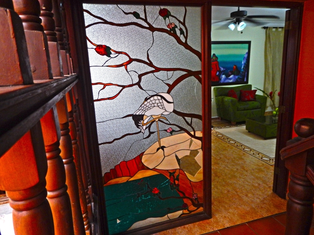 Imagen de los interiores del Hotel Suite Colonial. Foto 14