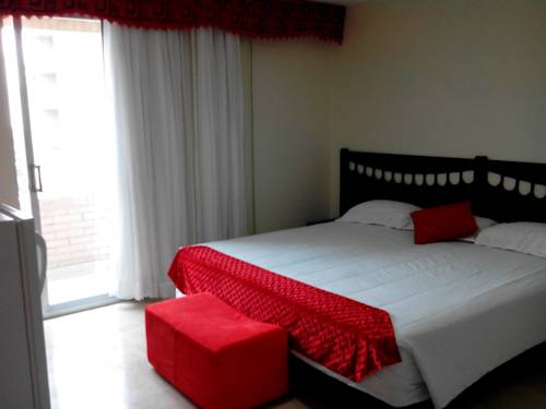 Imagen de la habitación del Hotel Suite Continental. Foto 2