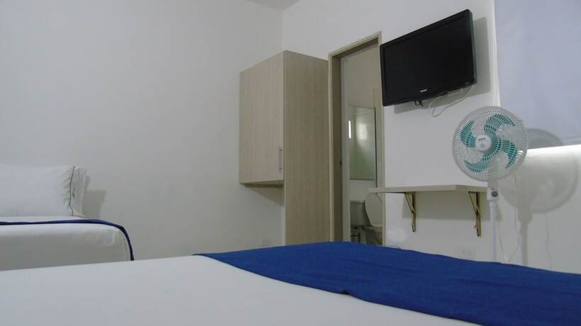 Imagen de la habitación del Hotel Suite Del Parque. Foto 4