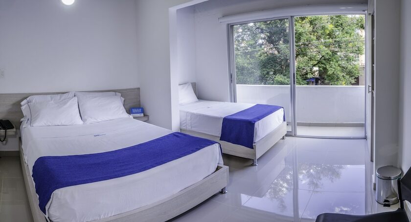 Imagen de la habitación del Hotel Suite Del Parque. Foto 13