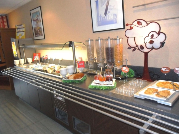 Imagen del bar/restaurante del Hotel Suite Home Briancon Serre Chevalier. Foto 2