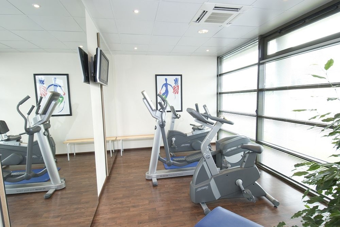 Imagen de los interiores del Hotel Suite - Home Orleans Saran. Foto 6