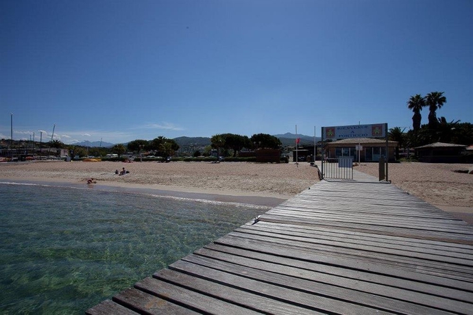 Imagen de los exteriores del Hotel Suite Home Porticcio. Foto 8