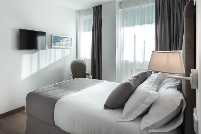 Imagen de la habitación del Hotel Suite Home Sardinero. Foto 8