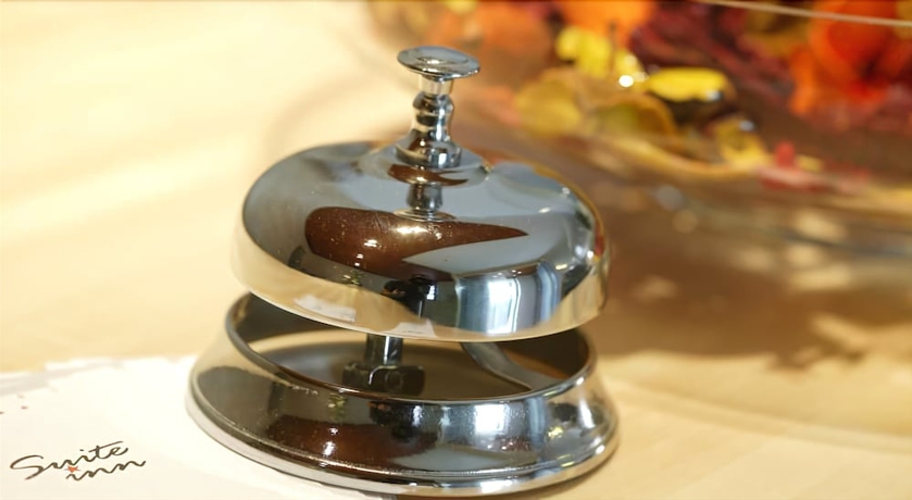 Imagen de los interiores del Hotel Suite Inn. Foto 19