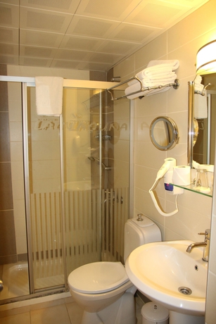 Imagen de la habitación del Hotel Suite Laguna. Foto 10