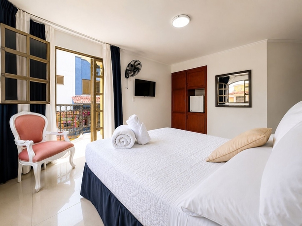 Imagen general del Hotel Suite Santa Rosa. Foto 1