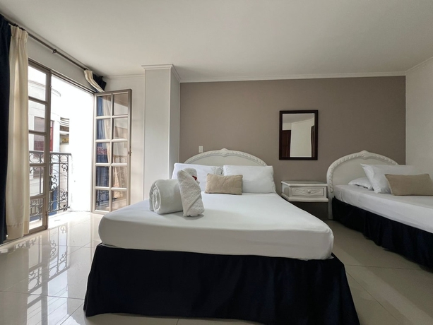 Imagen de la habitación del Hotel Suite Santa Rosa. Foto 11