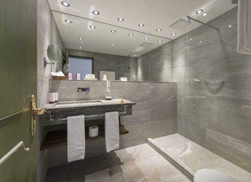 Imagen de la habitación del Hotel Suite Sunstar Brissago. Foto 4