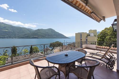 Imagen de la habitación del Hotel Suite Sunstar Brissago. Foto 8