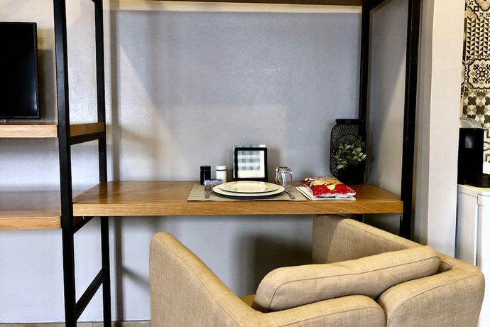 Imagen de la habitación del Hotel SuiteLoc Apparthotel. Foto 4