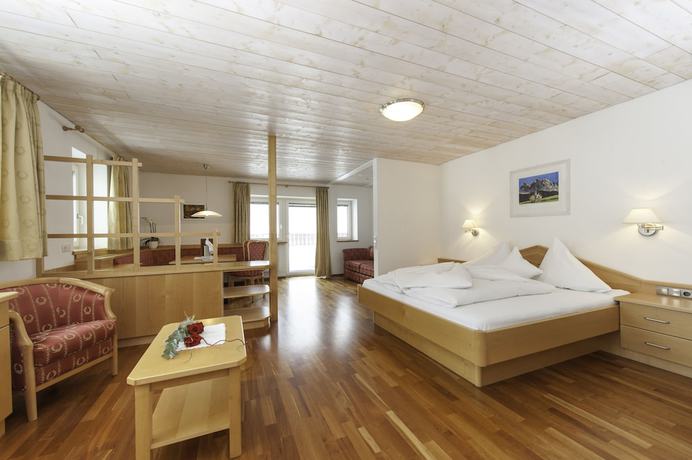 Imagen de la habitación del Hotel Suitehotel Gampen. Foto 14