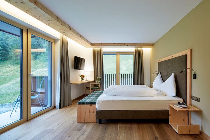 Imagen de la habitación del Hotel Suitehotel Gampen. Foto 18