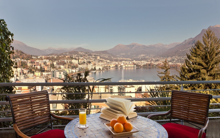 Imagen de la piscina del Hotel Suitenhotel Parco Paradiso. Foto 16