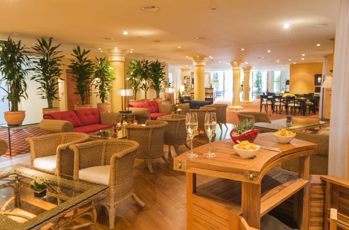 Imagen del bar/restaurante del Hotel Suitenhotel Parco Paradiso. Foto 5