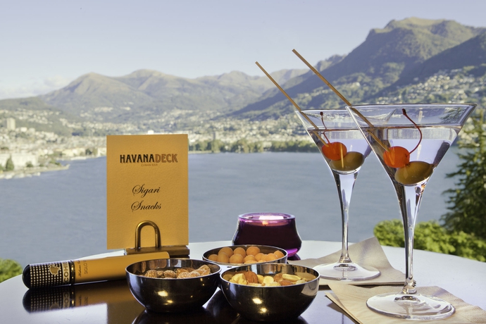 Imagen del bar/restaurante del Hotel Suitenhotel Parco Paradiso. Foto 6