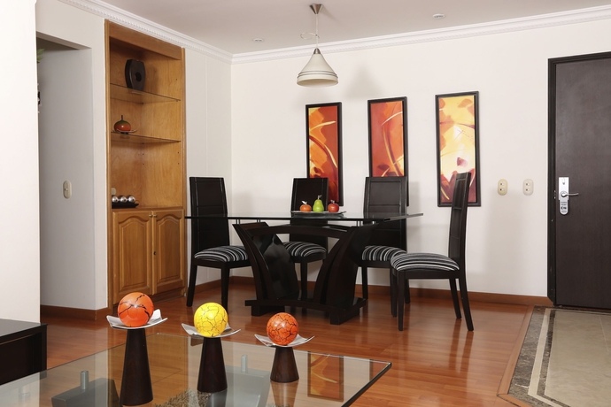 Imagen de la habitación del Hotel Suites 108. Foto 9