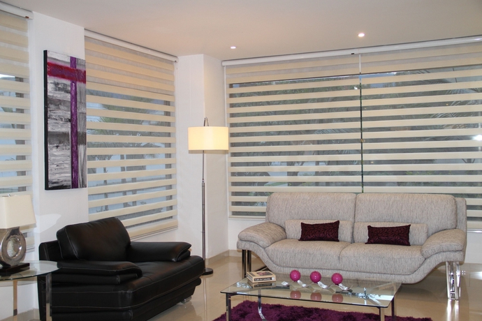 Imagen del bar/restaurante del Hotel Suites 108. Foto 2