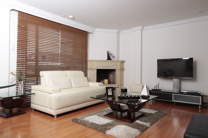 Imagen de la habitación del Hotel Suites 108. Foto 17