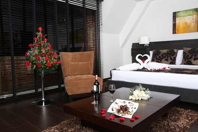 Imagen de la habitación del Hotel Suites 108. Foto 18