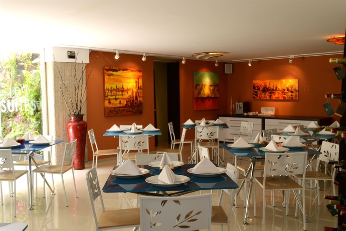 Imagen del bar/restaurante del Hotel Suites 109 Gh Usaquén. Foto 2