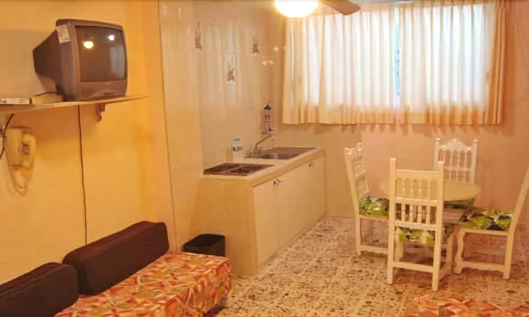 Imagen de la habitación del Hotel Suites Angelopolis. Foto 17