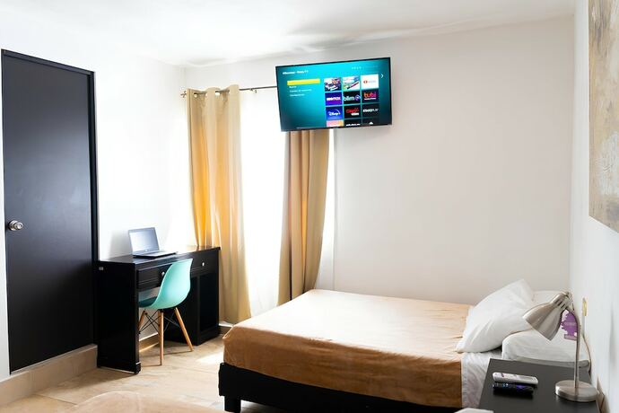 Imagen de la habitación del Hotel Suites Apodaca. Foto 11