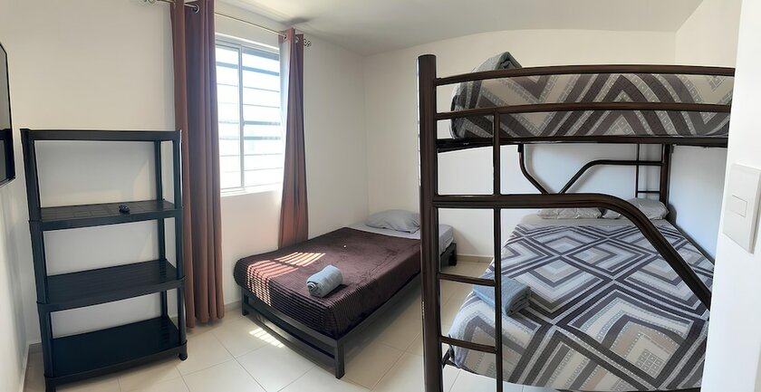 Imagen de la habitación del Hotel Suites Apodaca. Foto 13