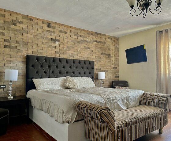 Imagen de la habitación del Hotel Suites Apodaca. Foto 14