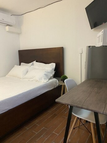 Imagen de la habitación del Hotel Suites Apodaca. Foto 20
