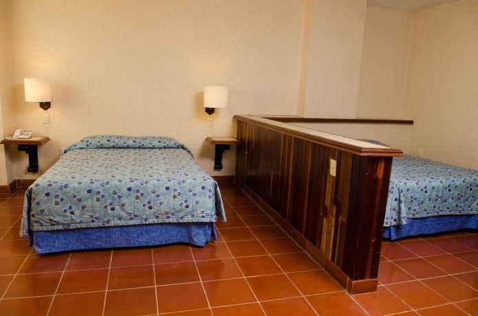 Imagen de la habitación del Hotel Suites Bahia. Foto 8