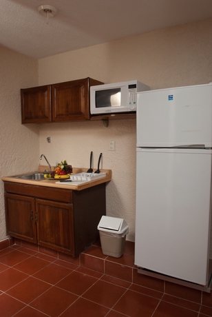 Imagen de la habitación del Hotel Suites Bahia. Foto 10