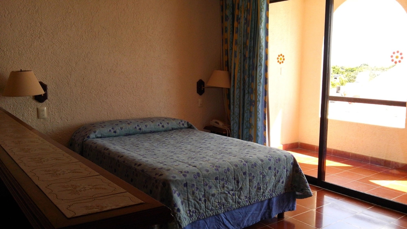 Imagen de la habitación del Hotel Suites Bahia. Foto 11