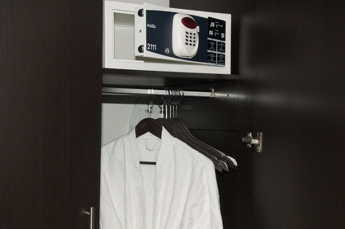 Imagen de la habitación del Hotel Suites Berna Doce. Foto 2